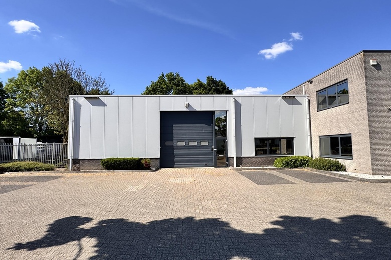 BedrijfsruimteaanRingweistraat 10<br/> inWaardenburg BedrijfsruimteaanRingweistraat 10<br/> inWaardenburg