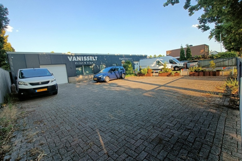 BedrijfsruimteaanHunnenpad 4<br/> inOss BedrijfsruimteaanHunnenpad 4<br/> inOss