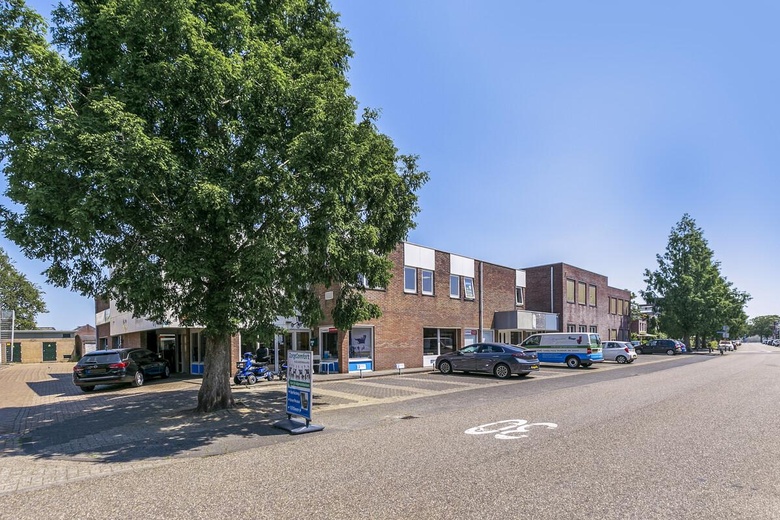 KantoorruimteaanMiddeldiepstraat 62<br/> inSliedrecht