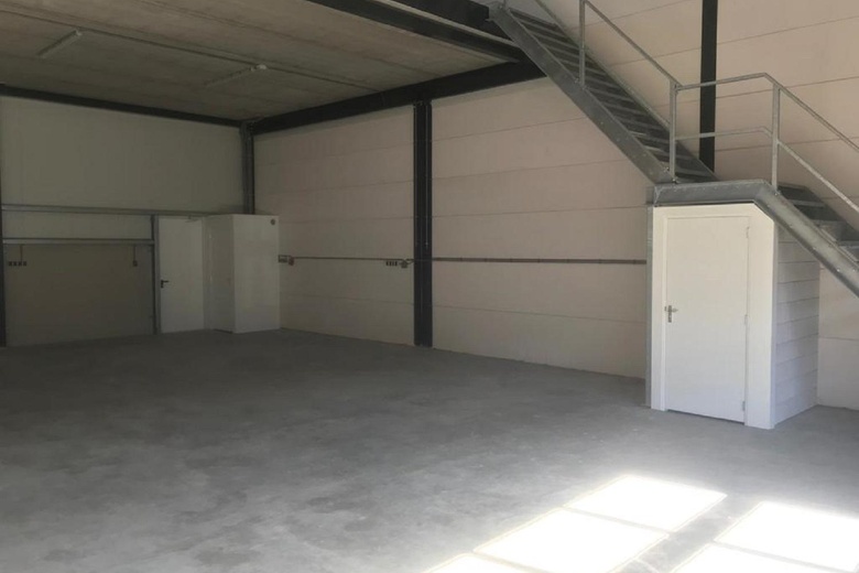 BedrijfsruimteaanJoh. Enschedeweg 112<br/> inUithoorn BedrijfsruimteaanJoh. Enschedeweg 112<br/> inUithoorn