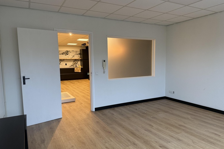 BedrijfsruimteaanVredeweg 1 L<br/> inZaandam