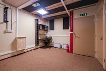 Bekijk foto 4 van Van der Waalsstraat 38