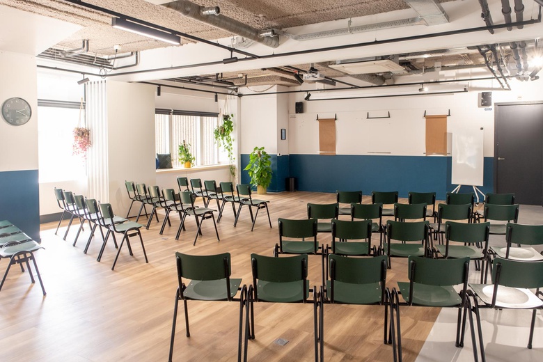 KantoorruimteaanAert van Nesstraat 45<br/> inRotterdam