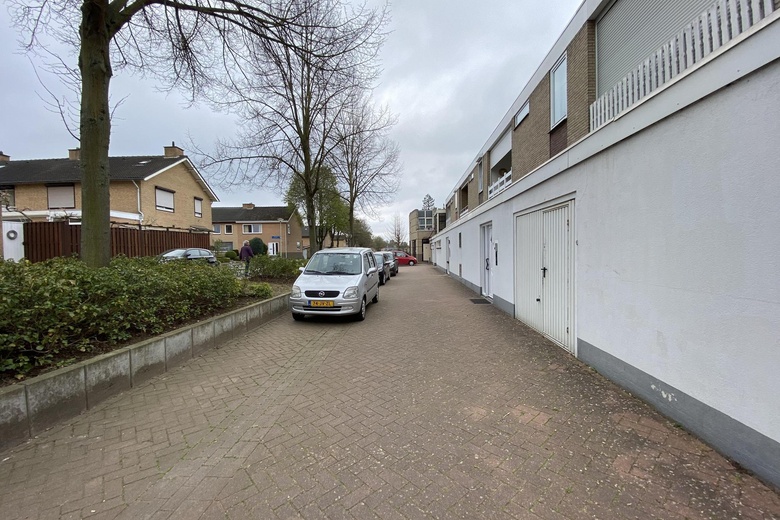 WinkelruimteaanMarktplein 12<br/> inGeulle WinkelruimteaanMarktplein 12<br/> inGeulle