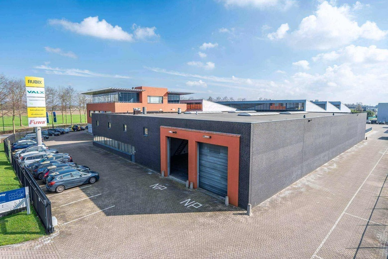 Bekijk foto 1 van De Amert 700