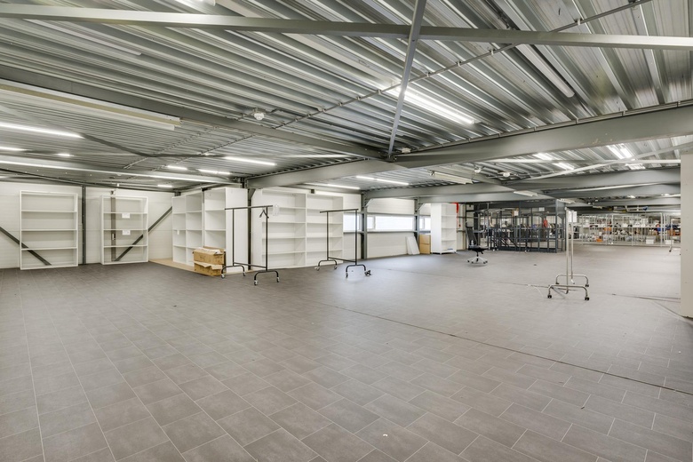 BedrijfsruimteaanNoordhoven 10<br/> inRoermond BedrijfsruimteaanNoordhoven 10<br/> inRoermond