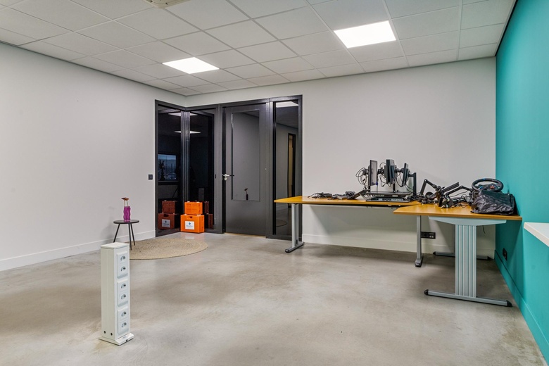 BedrijfsruimteaanLooier 16<br/> inNieuwkuijk