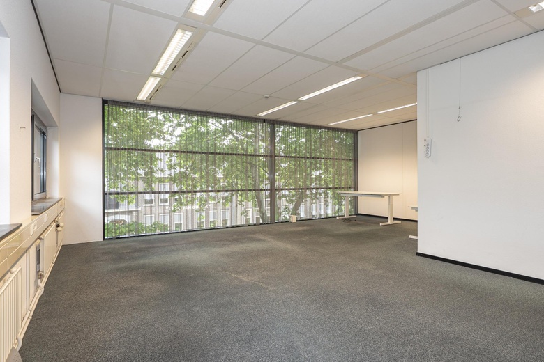 KantoorruimteaanHub Dassenplein 3<br/> inSittard KantoorruimteaanHub Dassenplein 3<br/> inSittard