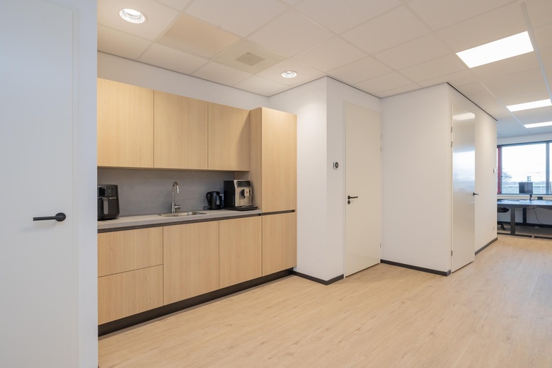 BedrijfsruimteaanWasbeekerlaan 44<br/> inSassenheim