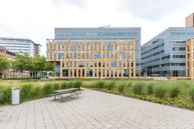 Bekijk foto 2 van John M. Keynesplein 1 Bekijk foto 2 van John M. Keynesplein 1