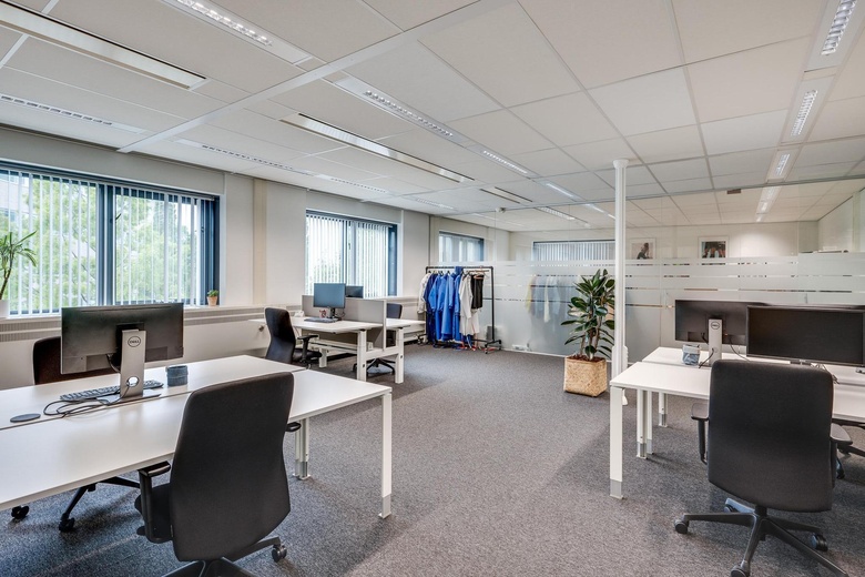 KantoorruimteaanDr Holtroplaan 2 - 40<br/> inEindhoven KantoorruimteaanDr Holtroplaan 2 - 40<br/> inEindhoven