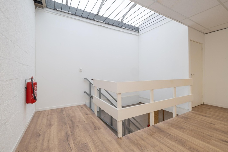 BedrijfsruimteaanFlevolaan 54 a<br/> inWeesp