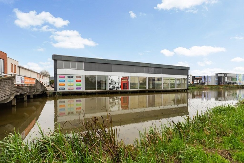 BedrijfsruimteaanKanaaldijk 32 A<br/> inWaddinxveen