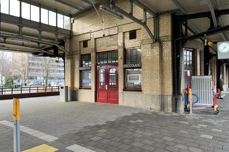 WinkelruimteaanStationsweg 3 E<br/> inBussum WinkelruimteaanStationsweg 3 E<br/> inBussum