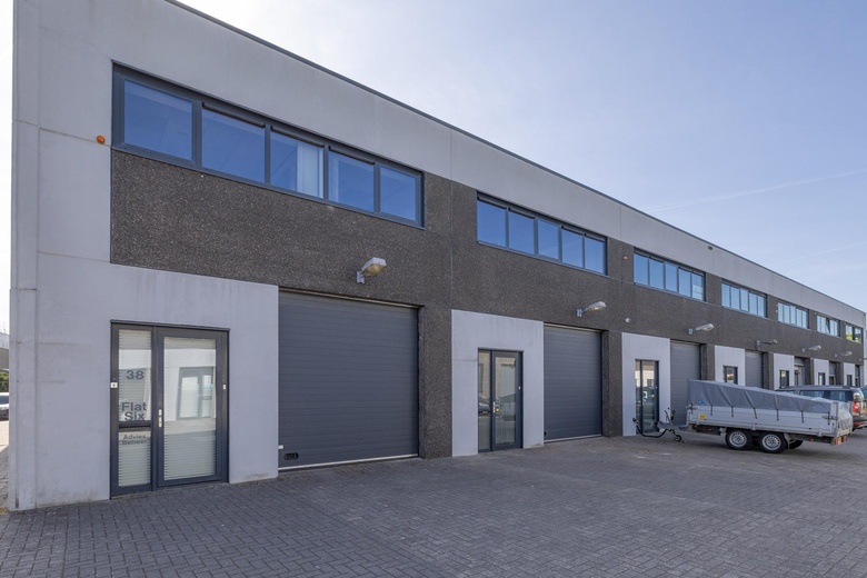 Bekijk foto Bedrijfsruimte aan de Eemmeerlaan 36 in Weesp
