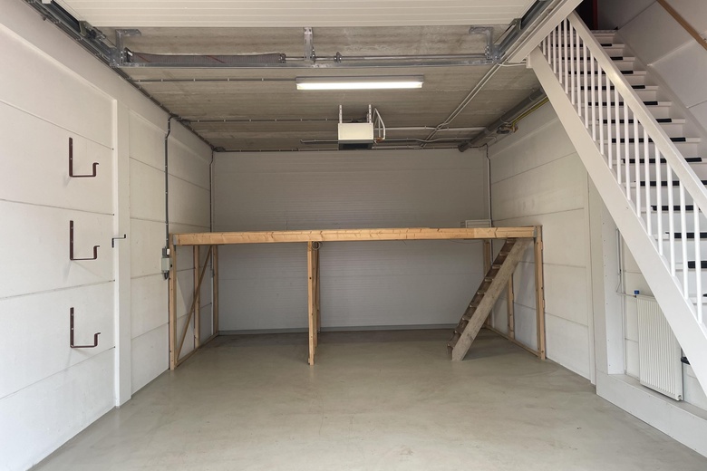 BedrijfsruimteaanNijverheidsweg 20 j<br/> inStolwijk