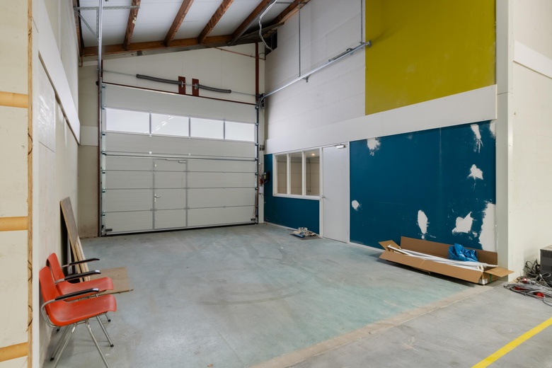 BedrijfsruimteaanZuidplasstraat 6<br/> inMoerkapelle