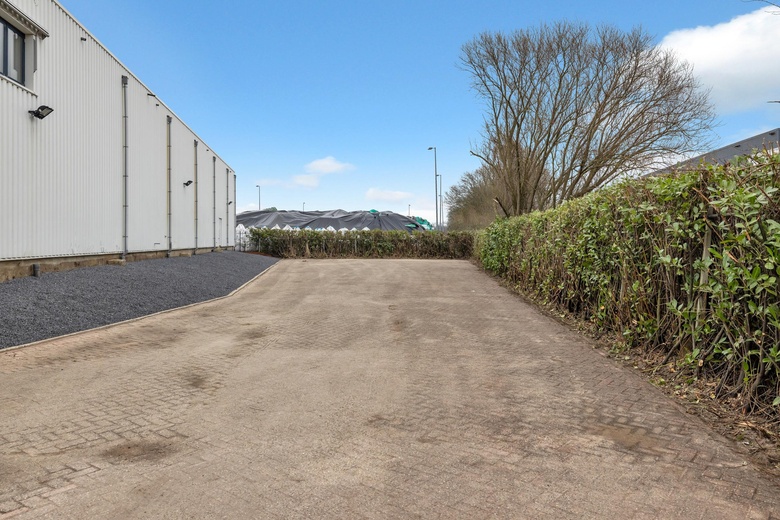 BedrijfsruimteaanPanovenweg 10<br/> inTiel