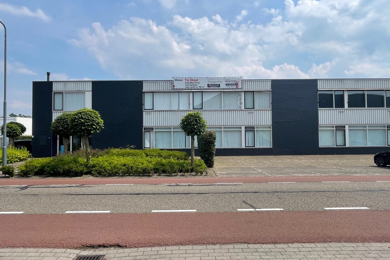 BedrijfsruimteaanElftweg 40 - 42<br/> inRaamsdonksveer