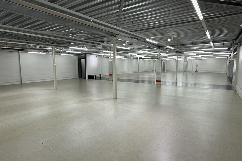 WinkelruimteaanMoriaanseweg Oost 76 b<br/> inHellevoetsluis WinkelruimteaanMoriaanseweg Oost 76 b<br/> inHellevoetsluis