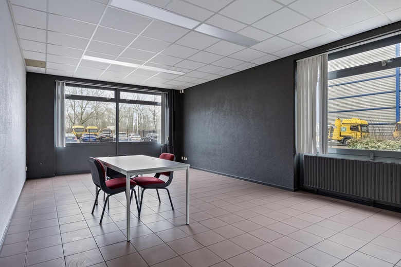 BedrijfsruimteaanDe Steenbok 30 - 32<br/> inDen Bosch