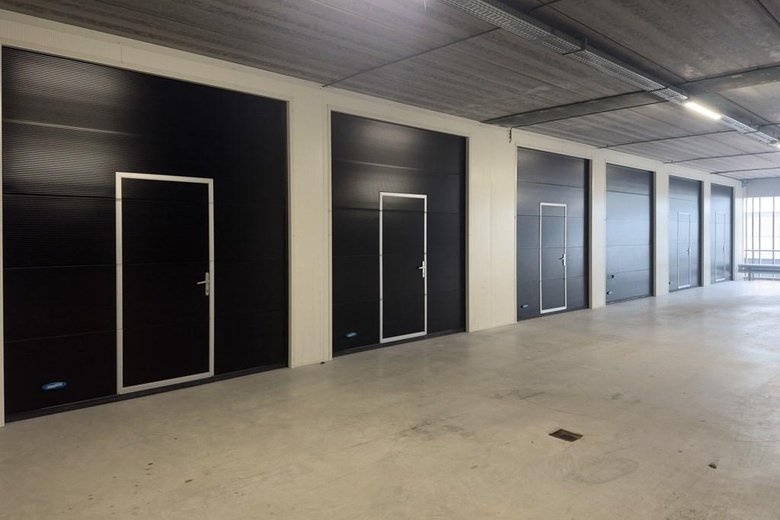 BedrijfsruimteaanIndustrieweg 69 78<br/> inBerkel en Rodenrijs