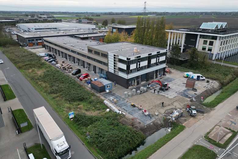 BedrijfsruimteaanReedijk 8 F 19<br/> inHeinenoord