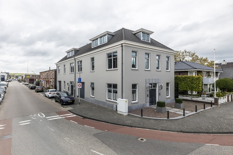 BedrijfsruimteaanIndustrieweg 1<br/> inSliedrecht BedrijfsruimteaanIndustrieweg 1<br/> inSliedrecht