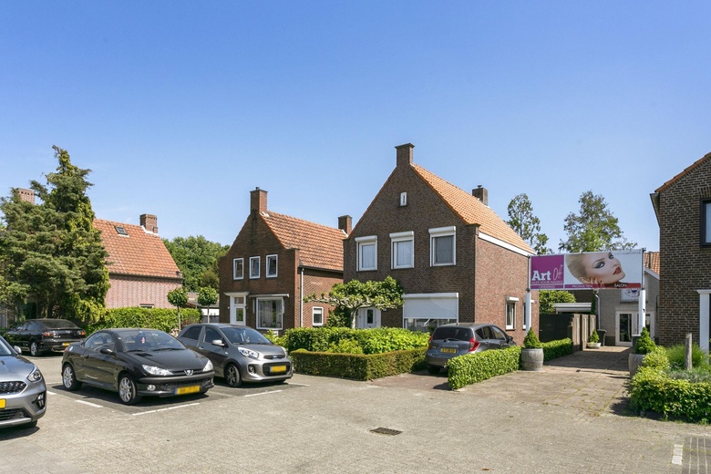 BedrijfsruimteaanHulsdonksestraat 103 a<br/> inRoosendaal BedrijfsruimteaanHulsdonksestraat 103 a<br/> inRoosendaal