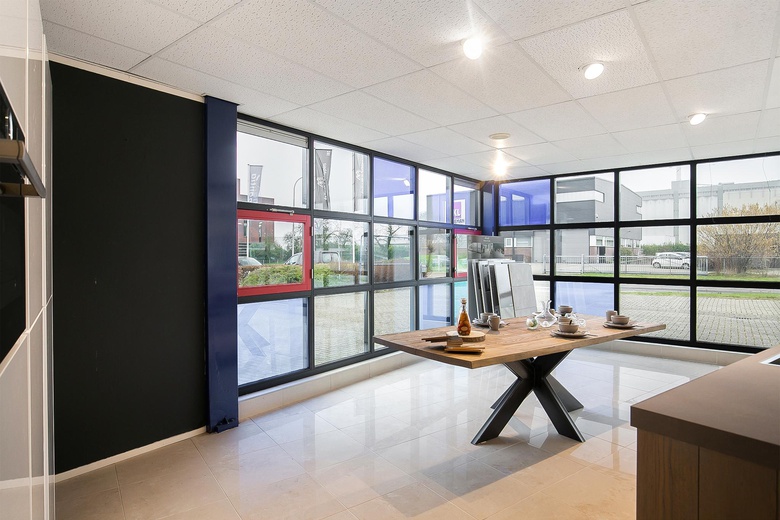 BedrijfsruimteaanLarenseweg 51<br/> inLochem BedrijfsruimteaanLarenseweg 51<br/> inLochem