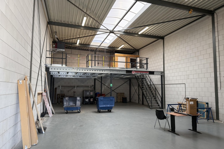 BedrijfsruimteaanBijdorp-West 79<br/> inBarendrecht BedrijfsruimteaanBijdorp-West 79<br/> inBarendrecht