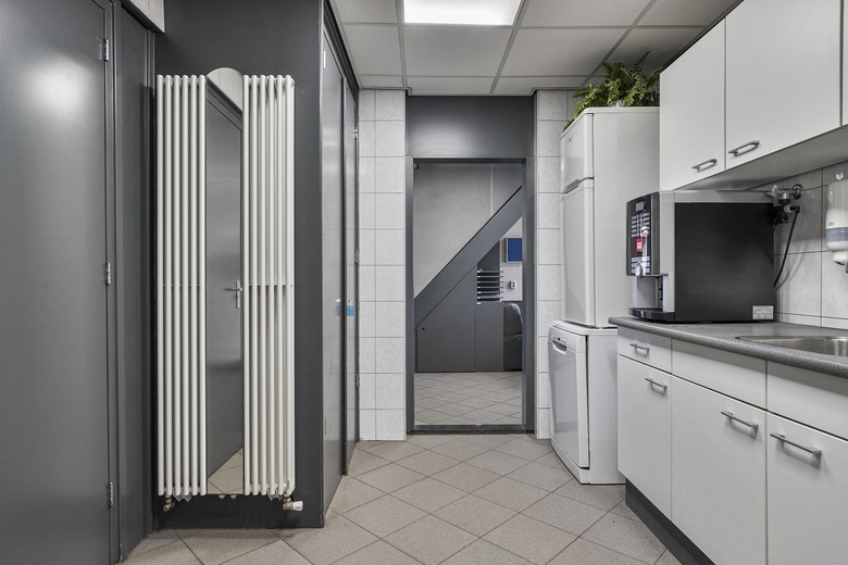 BedrijfsruimteaanDorpsstraat 56<br/> inOssendrecht BedrijfsruimteaanDorpsstraat 56<br/> inOssendrecht