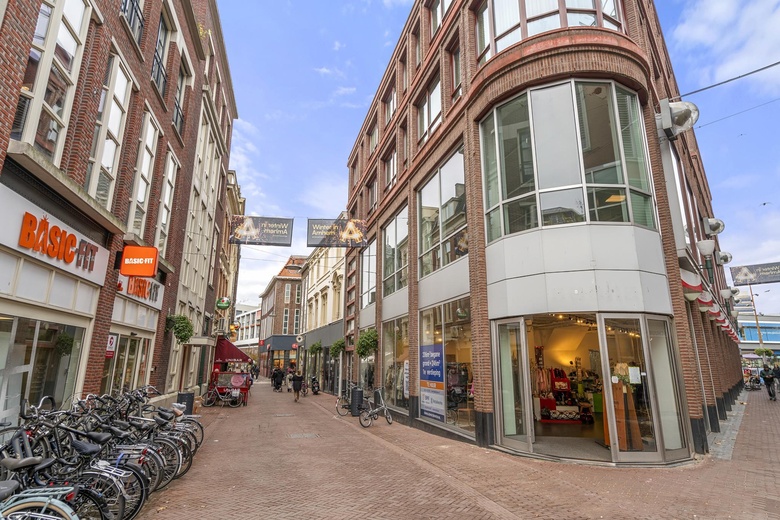 WinkelruimteaanDwingelstraat 8<br/> inArnhem WinkelruimteaanDwingelstraat 8<br/> inArnhem