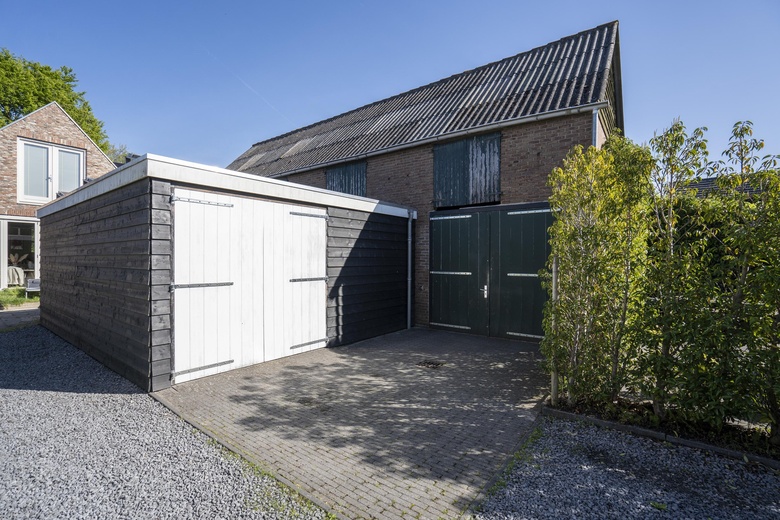 BedrijfsruimteaanTorenstraat 14<br/> inHeukelum BedrijfsruimteaanTorenstraat 14<br/> inHeukelum