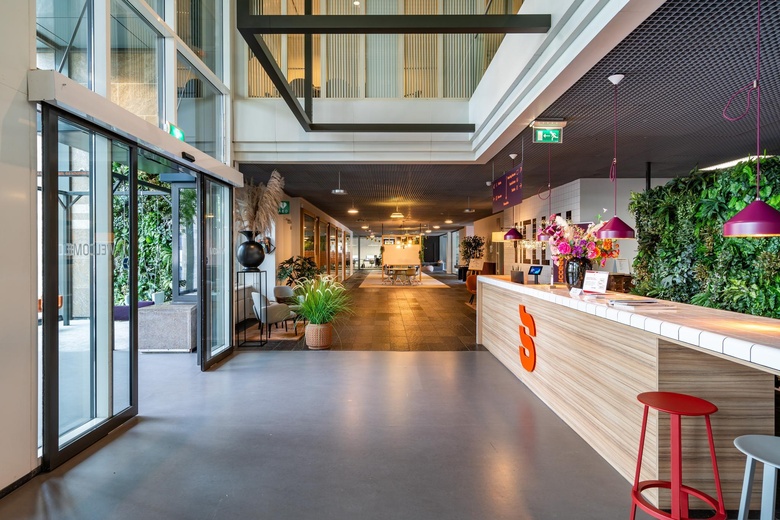 KantoorruimteaanStadhuisplein 10<br/> inEindhoven KantoorruimteaanStadhuisplein 10<br/> inEindhoven