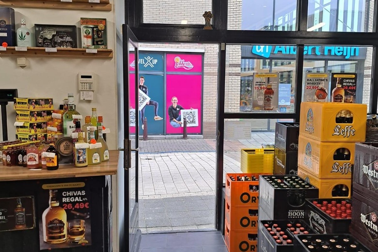 WinkelruimteaanGentsevaartstraat 33<br/> inAxel