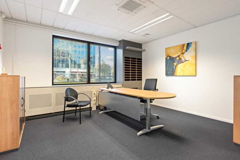 KantoorruimteaanStationsweg 41<br/> inZwijndrecht
