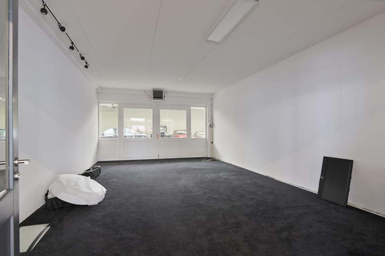 BedrijfsruimteaanHofkamp 31<br/> inGeleen BedrijfsruimteaanHofkamp 31<br/> inGeleen