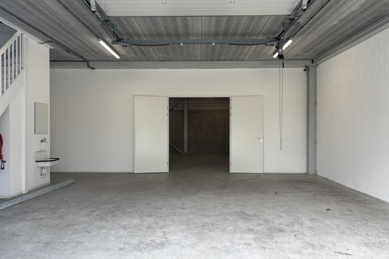BedrijfsruimteaanHoofdweg 372<br/> inCapelle aan den IJssel