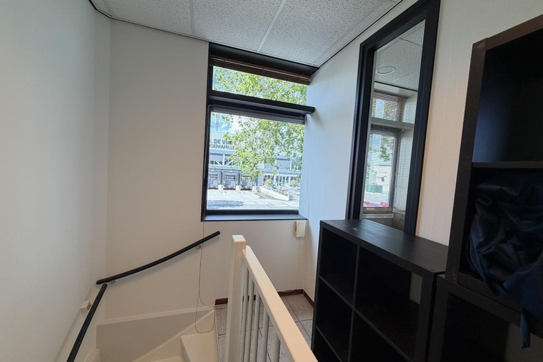 BedrijfsruimteaanAmbachtstraat 36<br/> inMoerkapelle