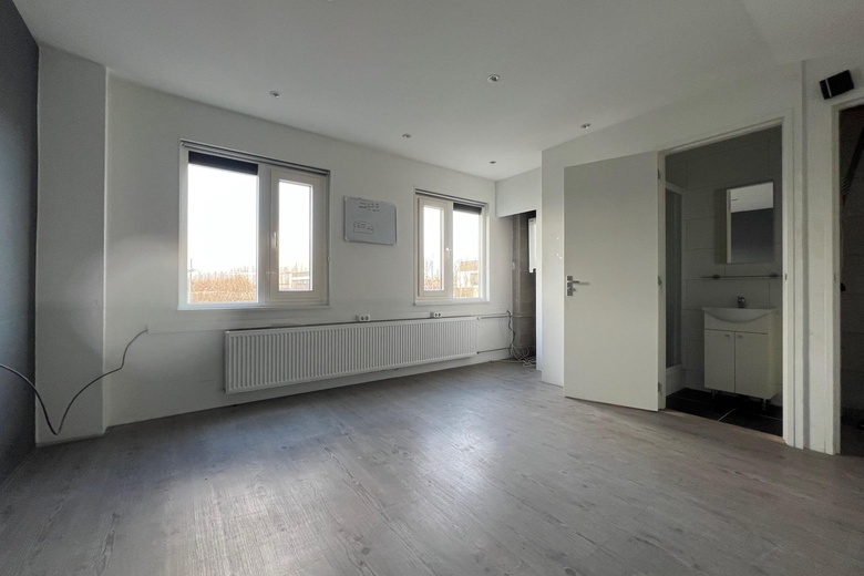 BedrijfsruimteaanCarneool 134<br/> inDordrecht