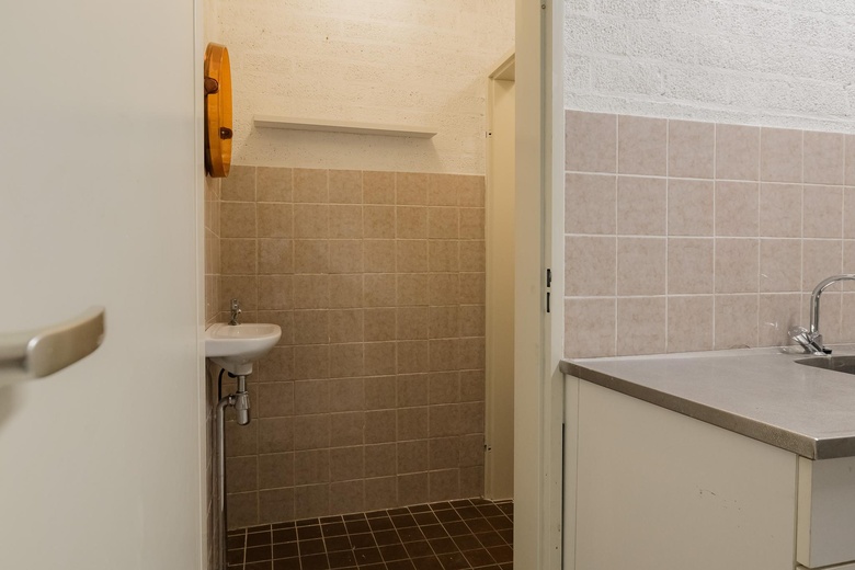 WinkelruimteaanHoofdstraat 243<br/> inSassenheim