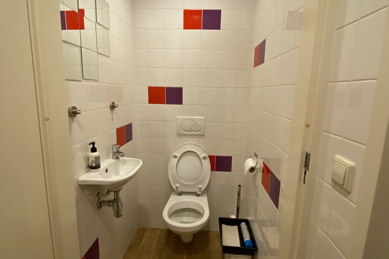 WinkelruimteaanDe Els 42 a<br/> inWaalwijk WinkelruimteaanDe Els 42 a<br/> inWaalwijk