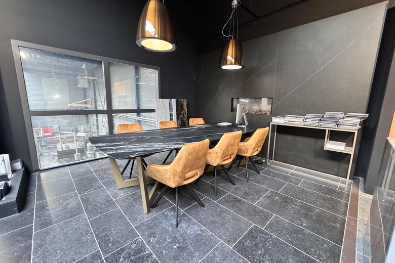 BedrijfsruimteaanDukdalfweg 21<br/> inAlmere