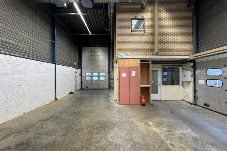 BedrijfsruimteaanHoutkopersstraat 12<br/> inZwijndrecht