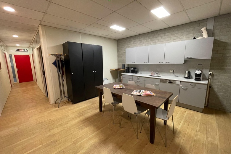 BedrijfsruimteaanLage Maat 13<br/> inWijk bij Duurstede