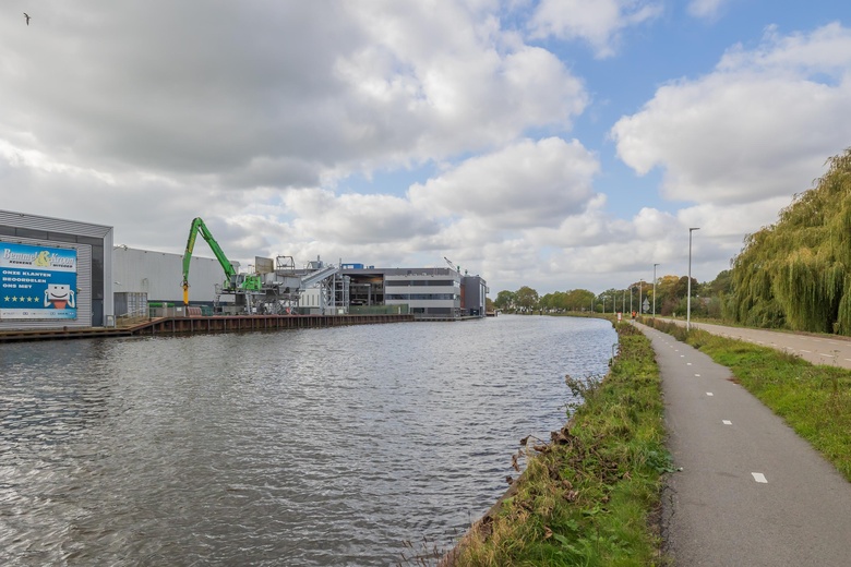 BedrijfsruimteaanAchthovenerweg 17 H<br/> inLeiderdorp