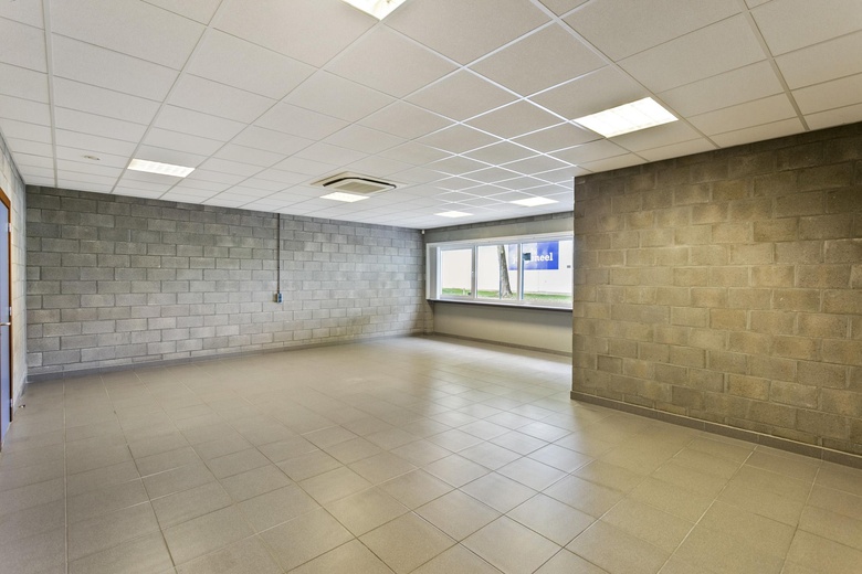 BedrijfsruimteaanHandelsstraat 9<br/> inSittard BedrijfsruimteaanHandelsstraat 9<br/> inSittard
