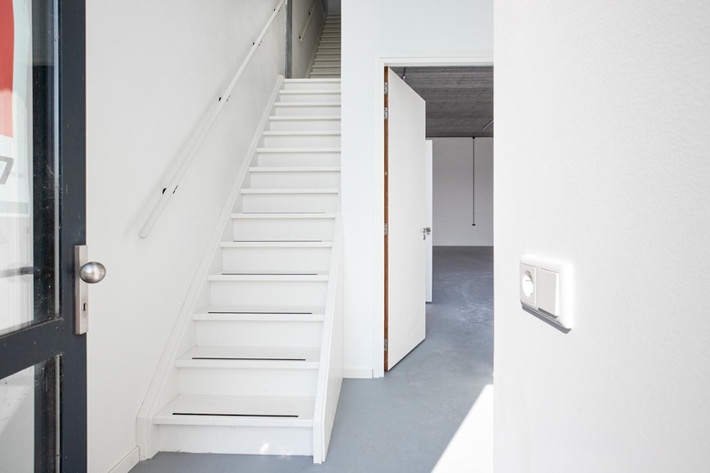 BedrijfsruimteaanAmperestraat 26 a<br/> inNieuwveen BedrijfsruimteaanAmperestraat 26 a<br/> inNieuwveen
