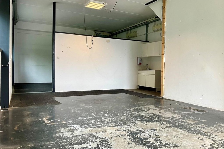 BedrijfsruimteaanEenspan 10 L<br/> inZeewolde